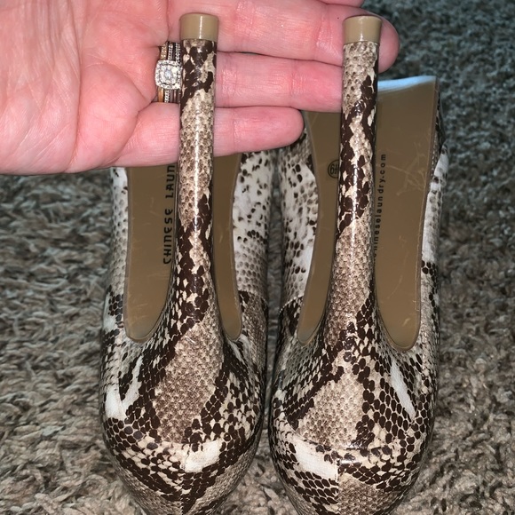 Heels - Picture 5 of 6